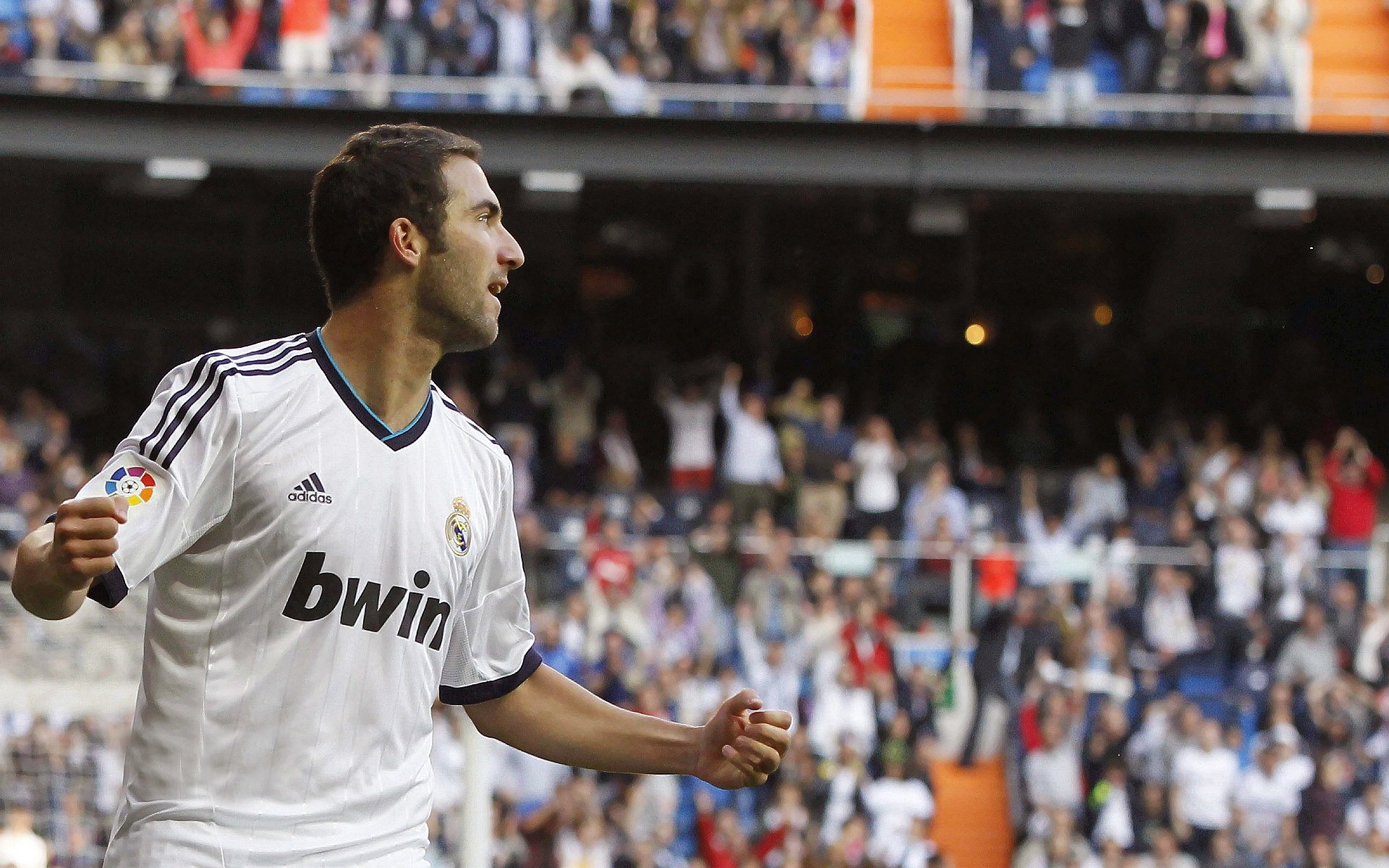 沙特关键战突围西班牙,坎特在沙漠中展现被遗忘的巨星价值